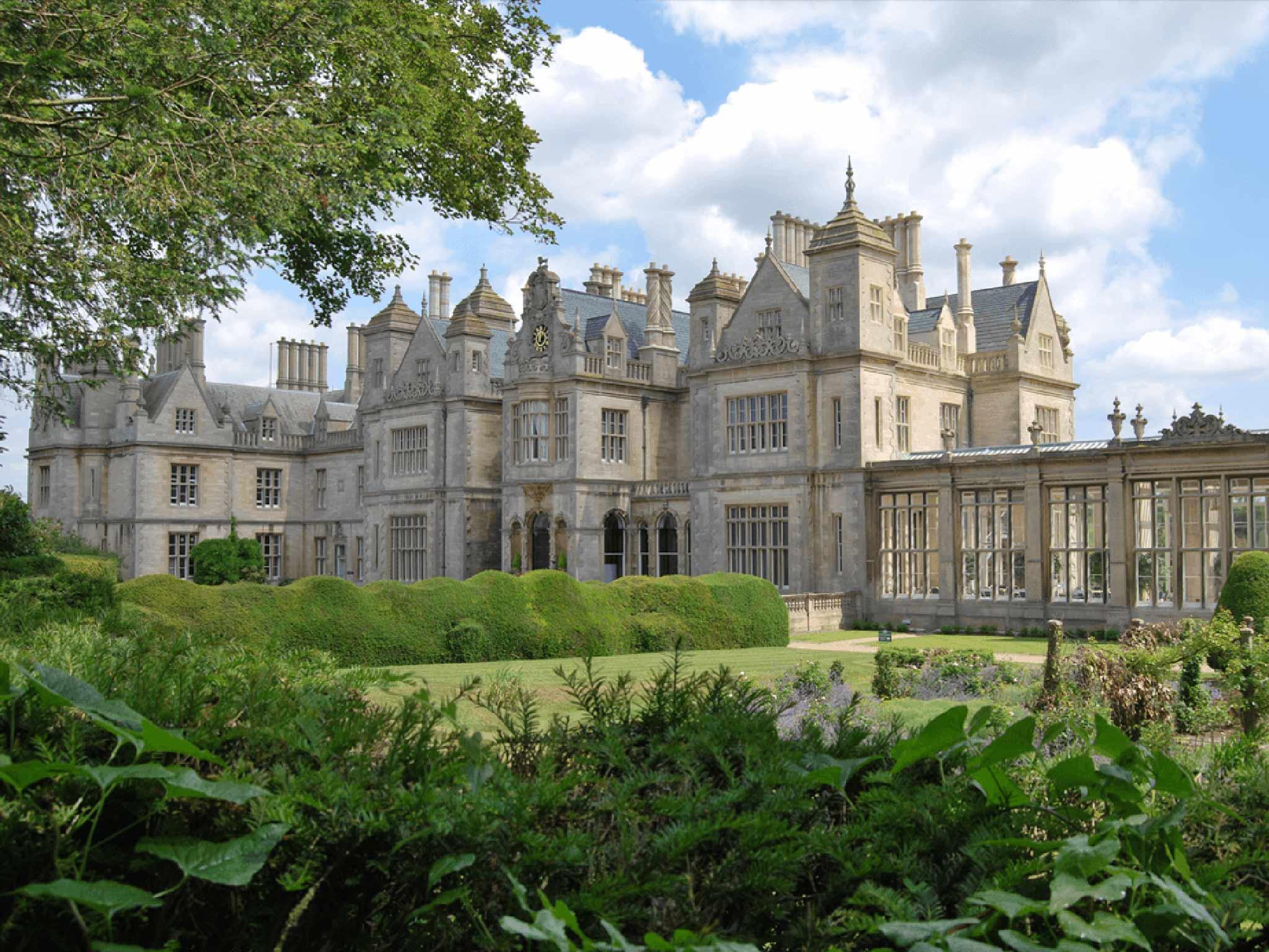 Отель Stoke Rochford Hall Грантем Экстерьер фото