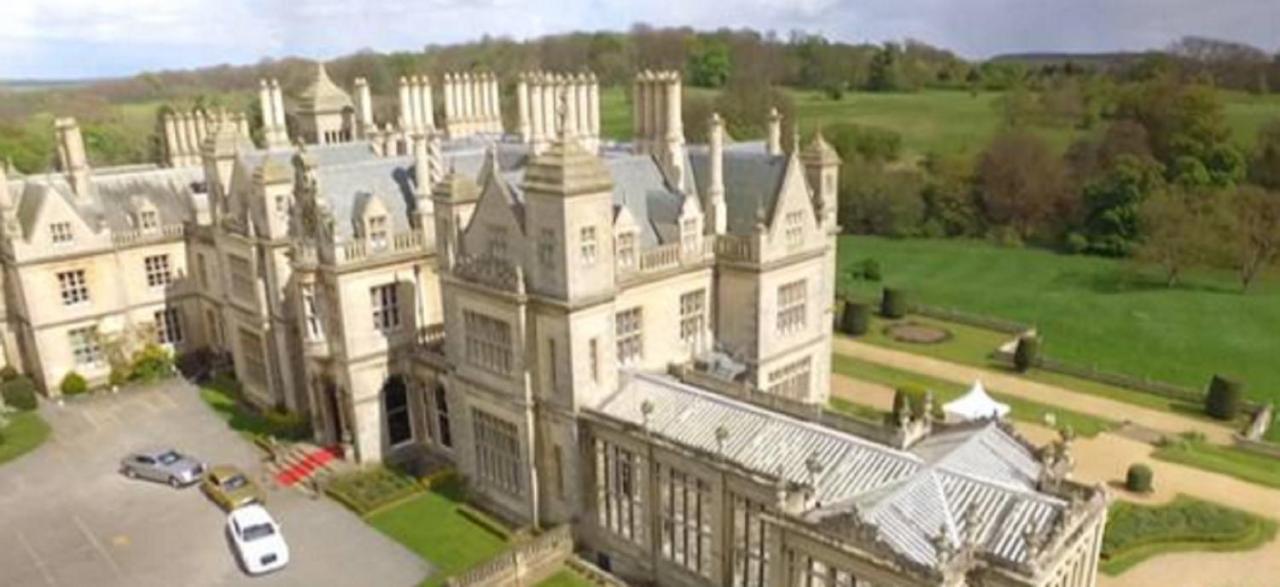 Отель Stoke Rochford Hall Грантем Экстерьер фото